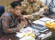 Menteri Keuangan Purbaya Yudhi Sadewa Skakmat DPR dalam Rapat Perdana