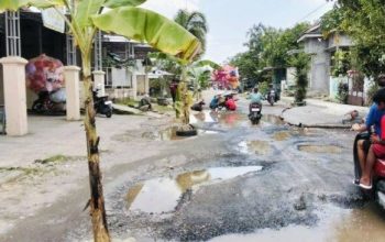 Warga Kayen Tanam Pohon Pisang di Jalan Rusak, Pemkab Pati Siapkan Perbaikan April