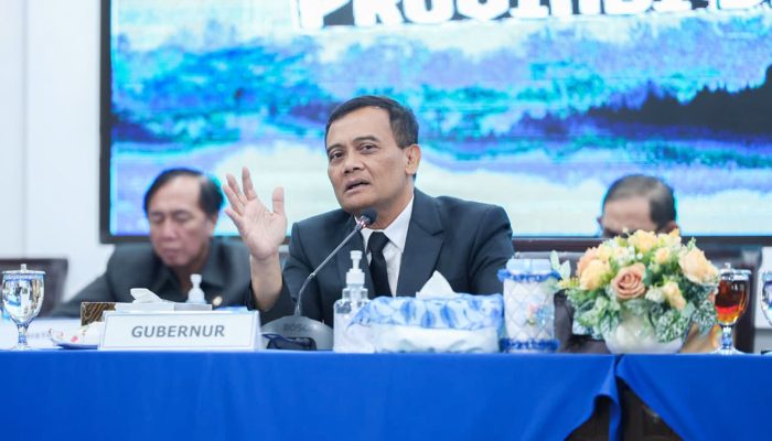 ‎Imbas Demontrasi Jalan Rusak di Blora, Gubernur Ahmad Luthfi Alihkan Rp200 M untuk Kebut Perbaikan Jalan Provinsi