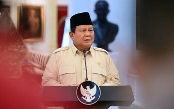Presiden Prabowo Sedih Ungkap Alasan Ganti Pimpinan BGN